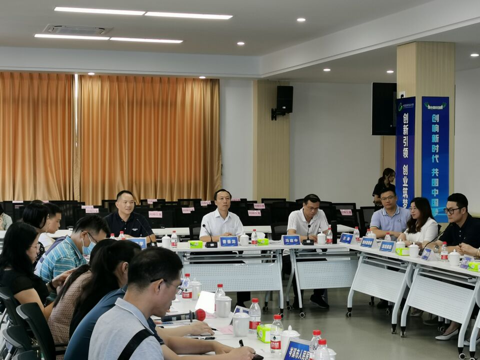 產(chǎn)品推介會(huì)現(xiàn)場(chǎng)照  (57).jpg